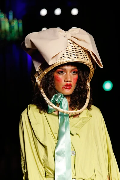 Look 37
